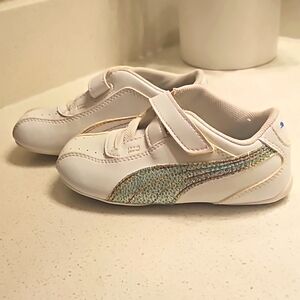 Puma sports toddler shoes